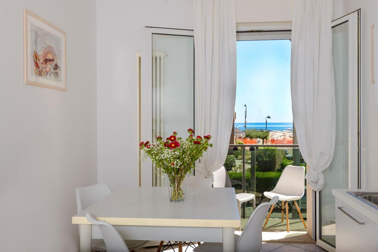Residence Royal Римини Экстерьер фото